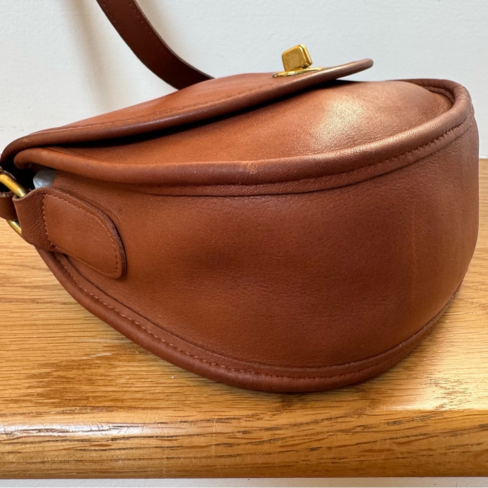 Vintage Coach Watson 9981 British Tan Leather Crossbody Bag - Picture 11 of 12